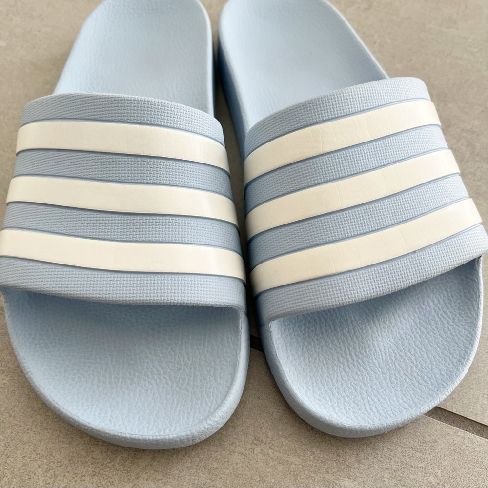 Adidas Adilette Aqua Powder Blue Slides Size 7 - Picture 2 of 9